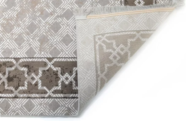 Qaleen Carpets' beautiful rug