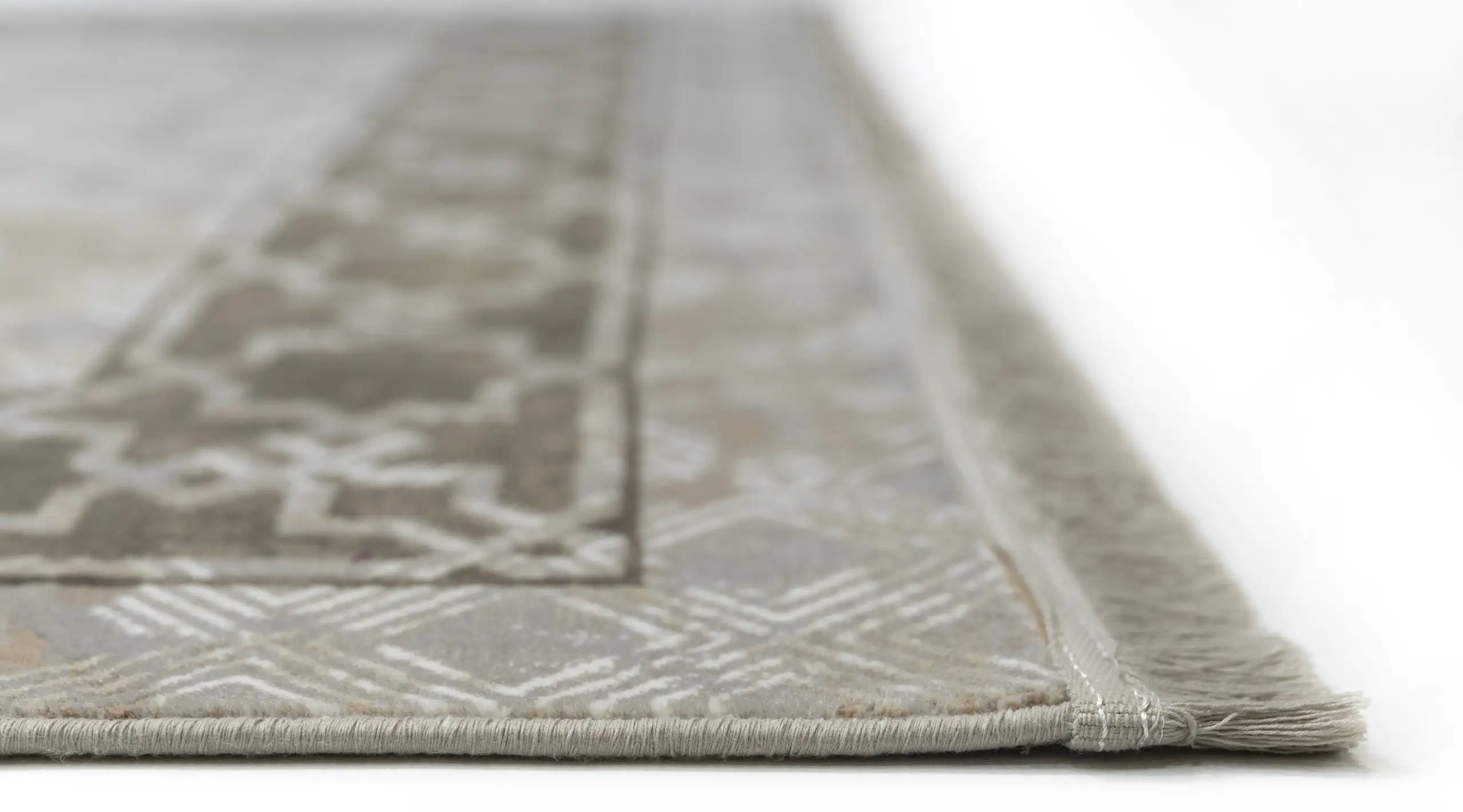 Qaleen Carpets