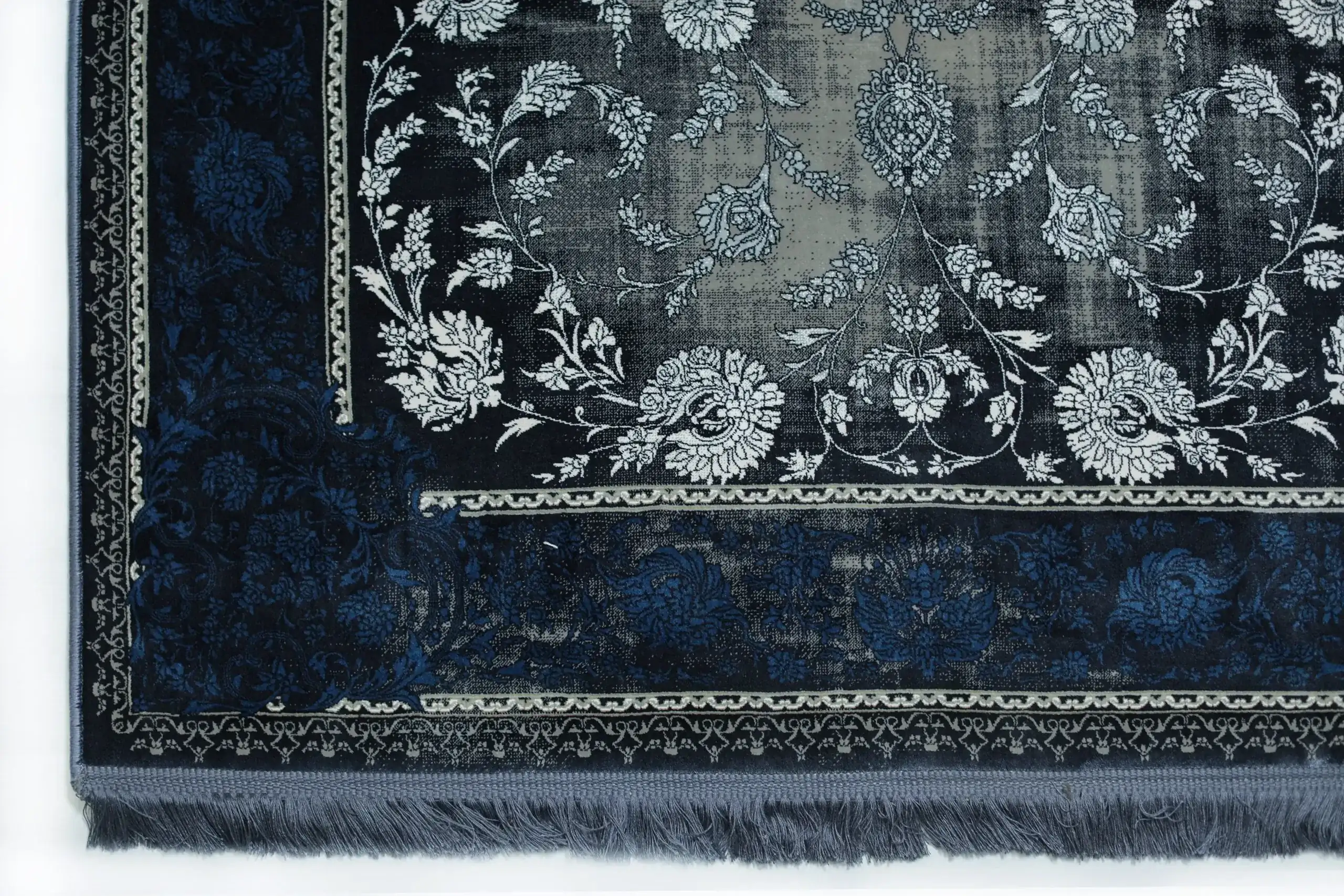 Persian carpets and rugs at Latif Carpet